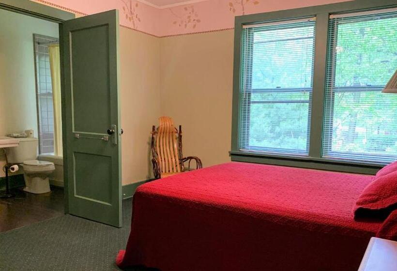 فندق Gordon Beach Inn