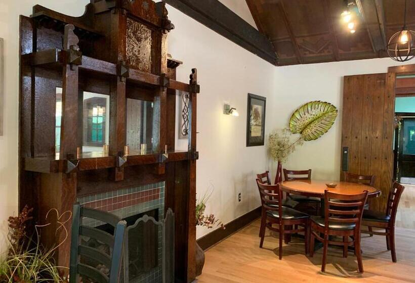 فندق Gordon Beach Inn