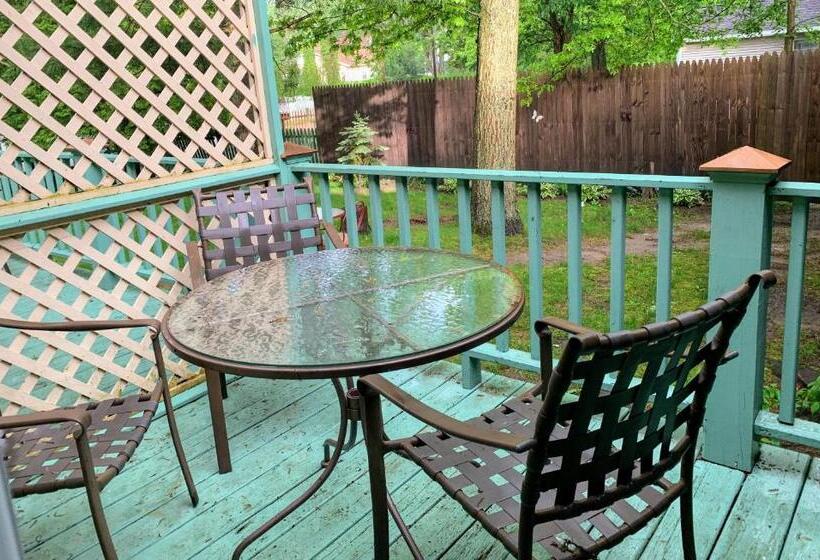 فندق Gordon Beach Inn