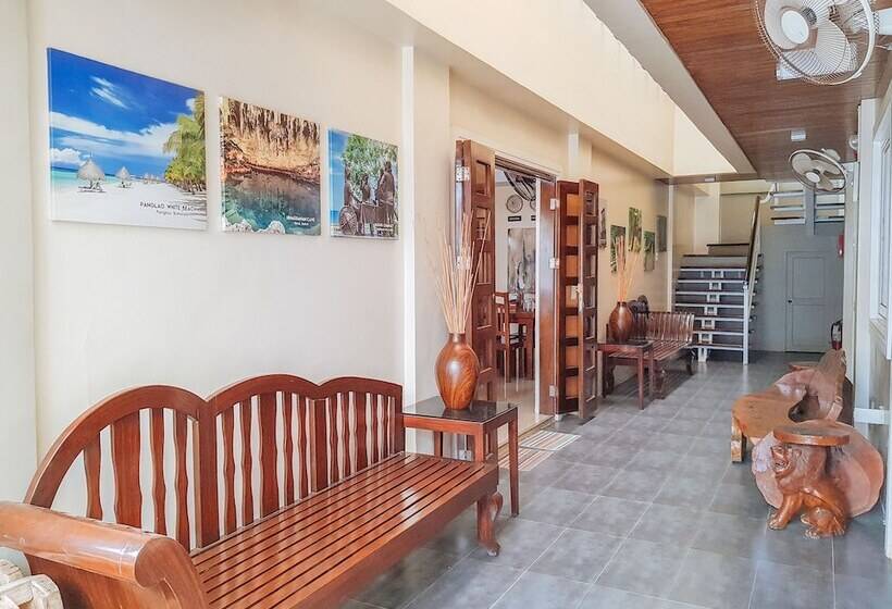 ペンション Reddoorz @ Caimito Drive Dampas