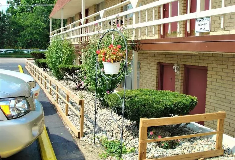 Retkeilymaja Country Meadow Inn