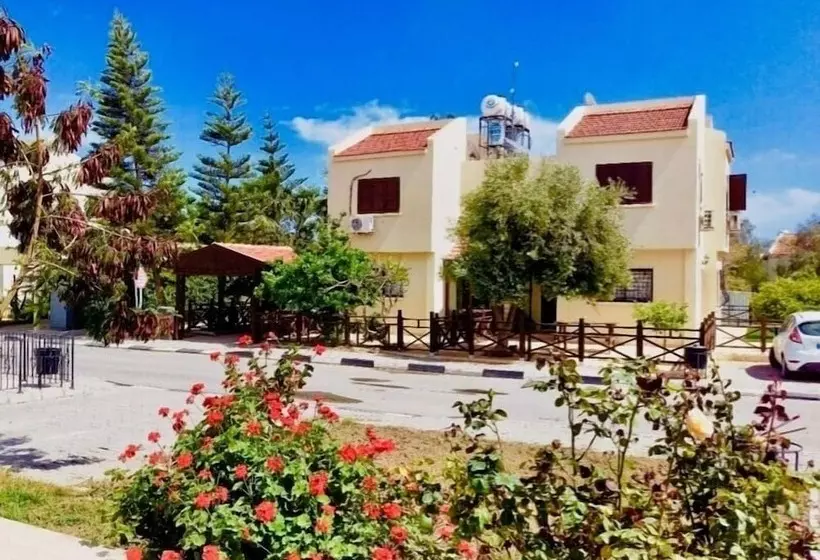 Bahceler Levent Sitesi Villa No 79