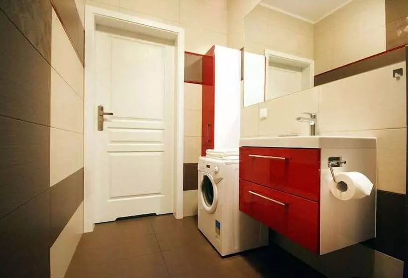 Livin Apartments Santocka