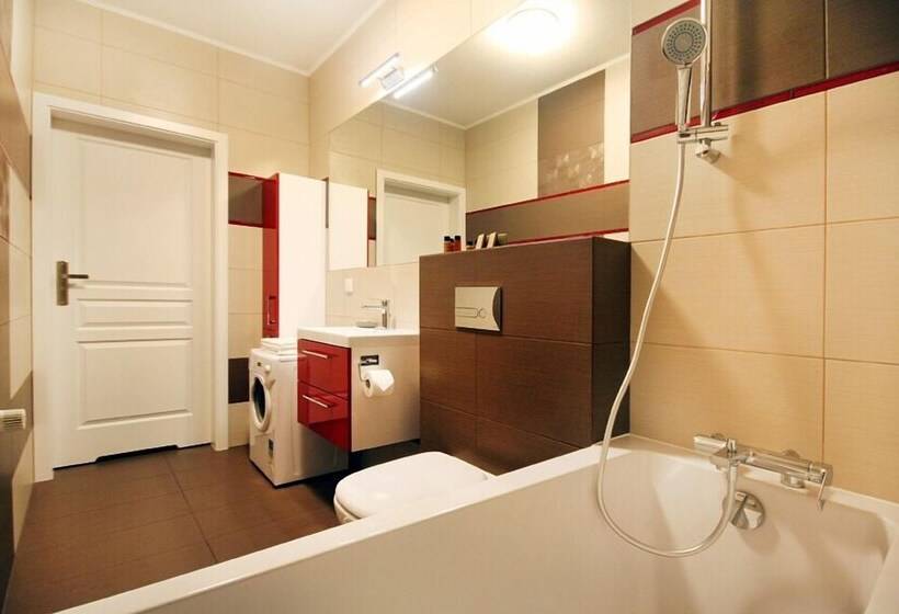 Livin Apartments Santocka