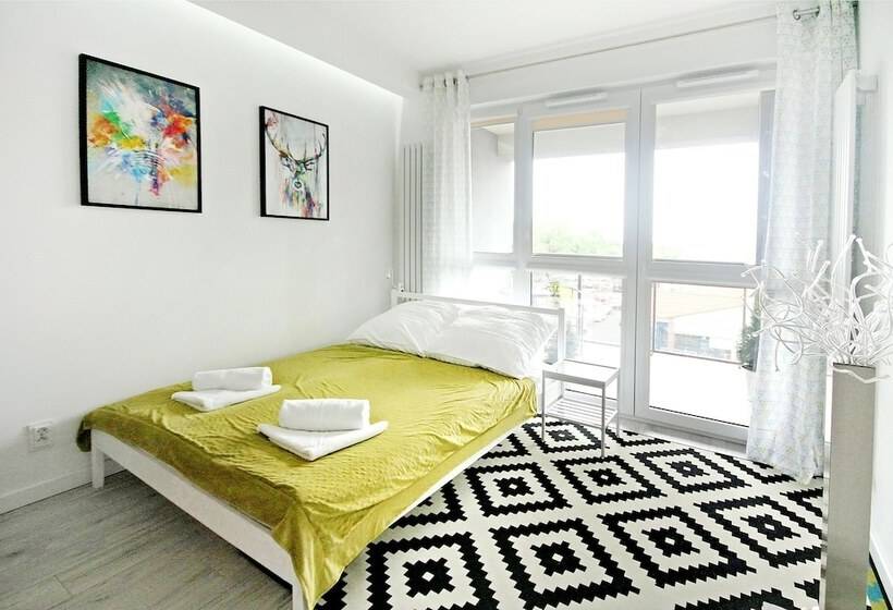 Livin Apartments Santocka