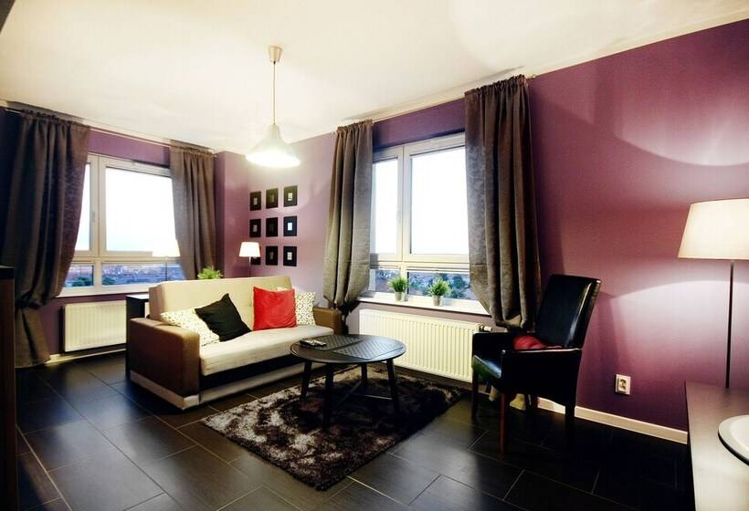 Livin Apartments Santocka