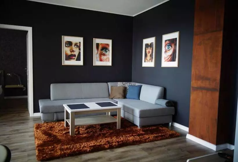 Livin Apartments Santocka