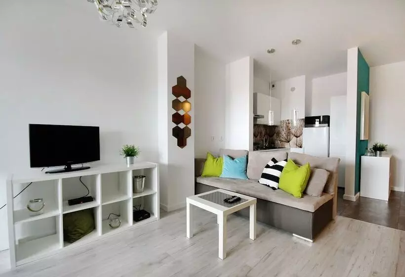 Livin Apartments Santocka