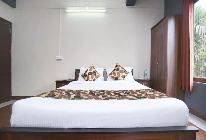 Majatalo Vedanta Wake Up Edakkal Caves  By Oyo