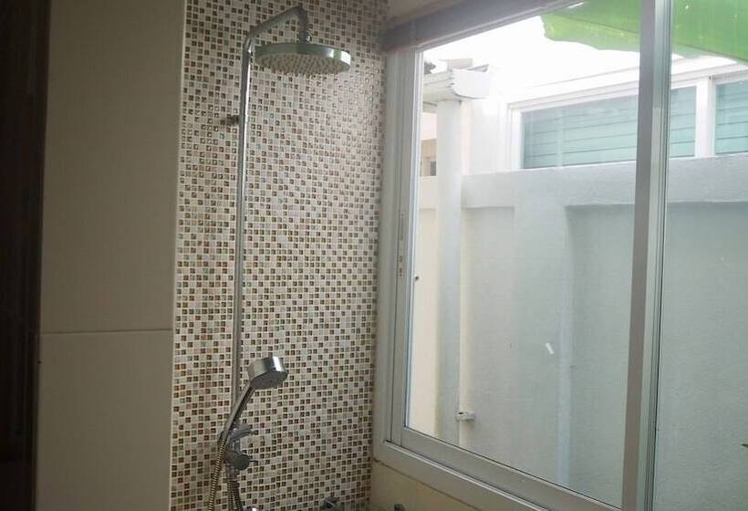 Villa Somewhere Phuket Laguna Bangtao