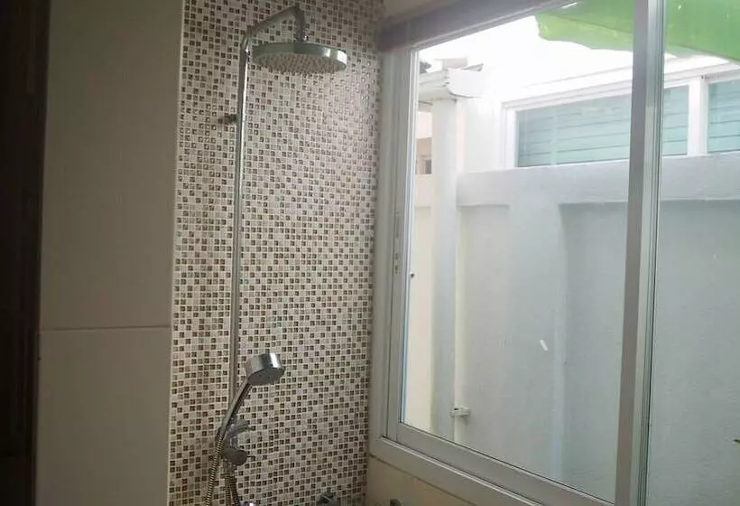 Villa Somewhere Phuket Laguna Bangtao