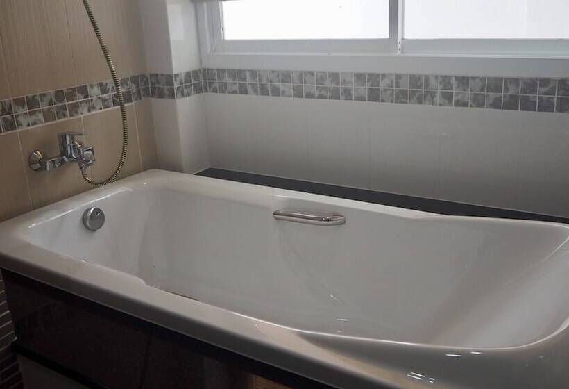 Villa Somewhere Phuket Laguna Bangtao