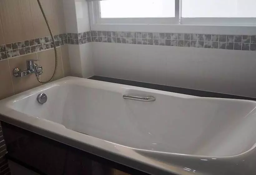 Villa Somewhere Phuket Laguna Bangtao