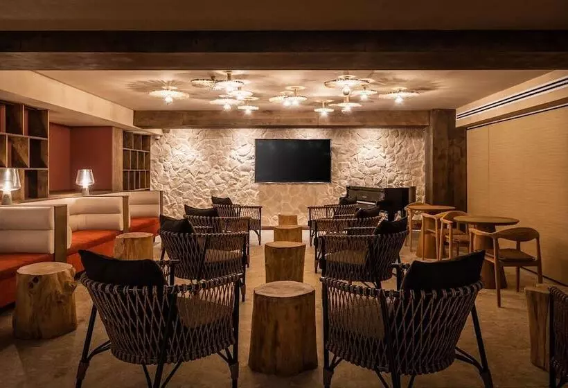 ホテル Lago Resort Menorca  Suites Del Lago Adults Only