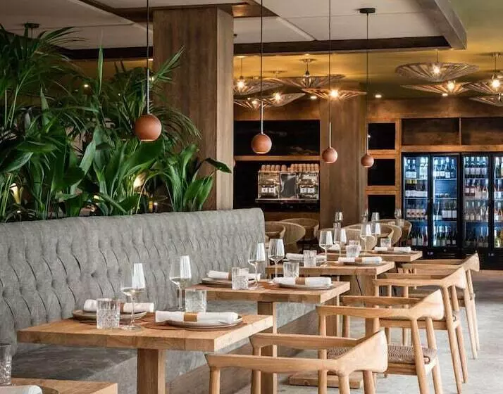 ホテル Lago Resort Menorca  Suites Del Lago Adults Only