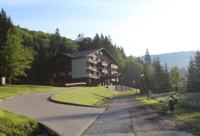 Monte Cervo Bio Hotel & Spa