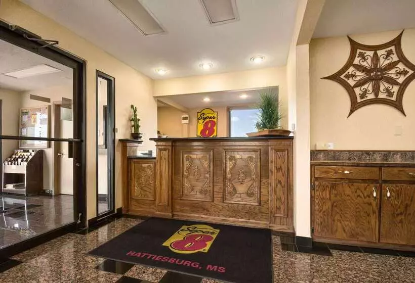 酒店 Super 8 By Wyndham Hattiesburg North