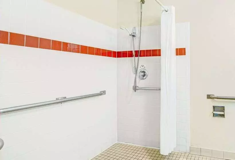 فندق Super 8 By Wyndham San Antonio/fiesta