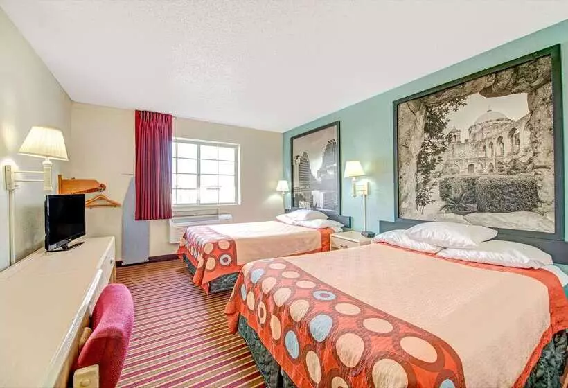 فندق Super 8 By Wyndham San Antonio/fiesta