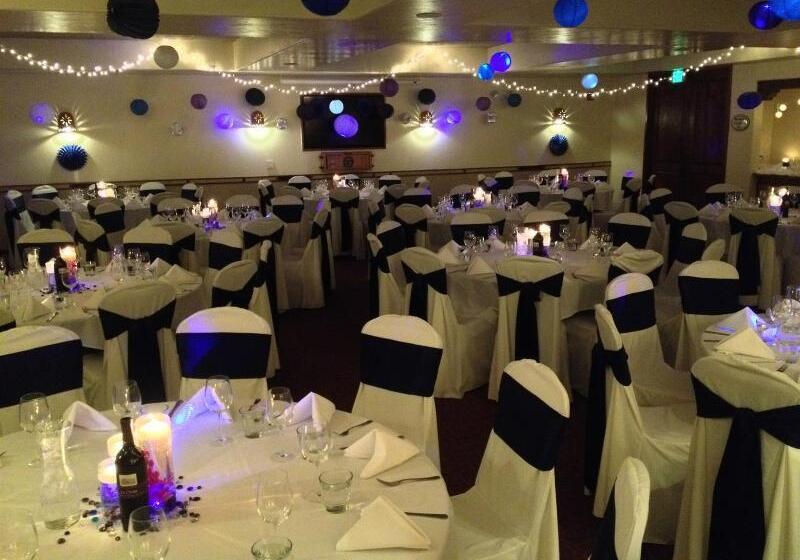 فندق Table Mountain Inn