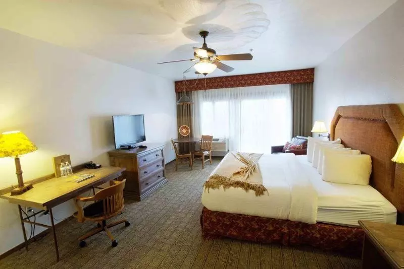 Отель Table Mountain Inn