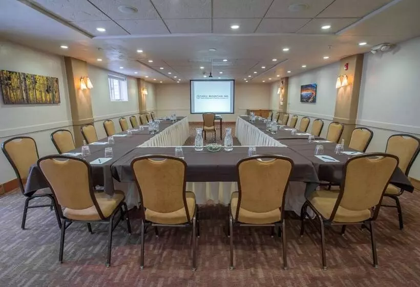 Отель Table Mountain Inn