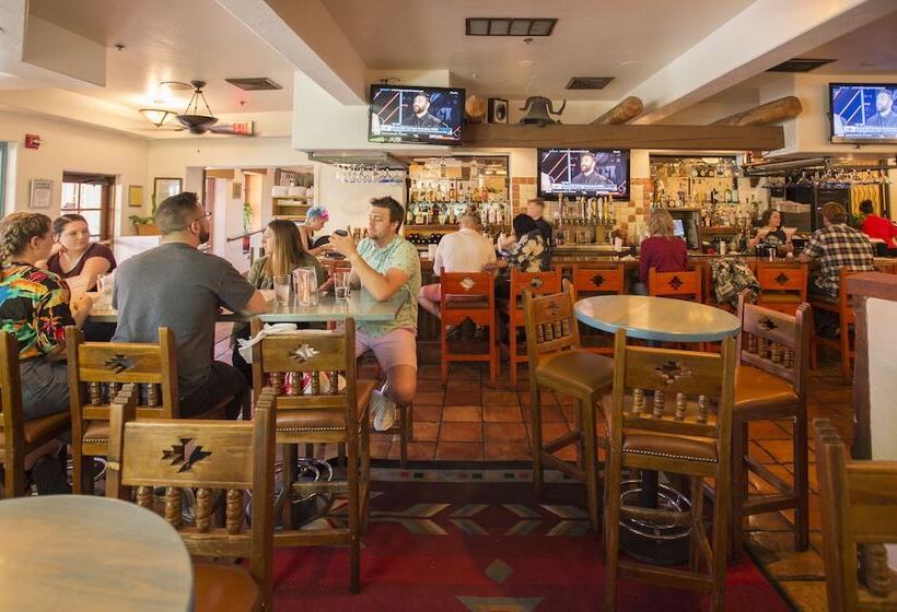 فندق Table Mountain Inn