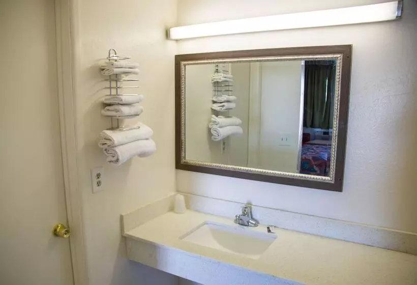 ホテル Travel Inn   In Phoenix
