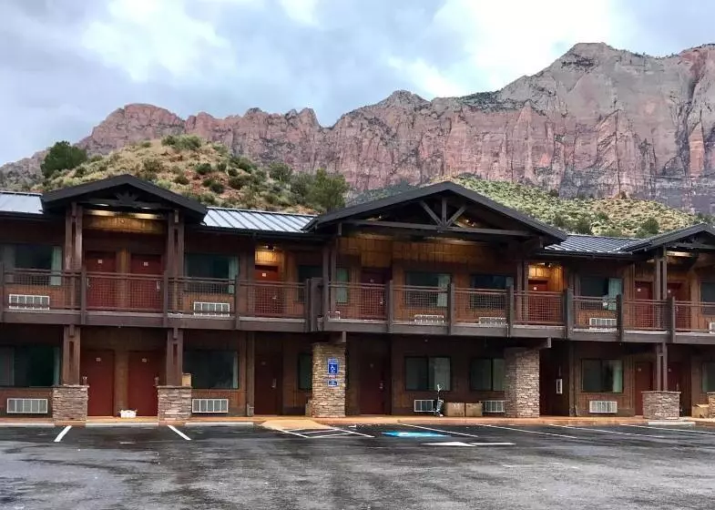 בית מלון כפרי Zion Canyon Lodge