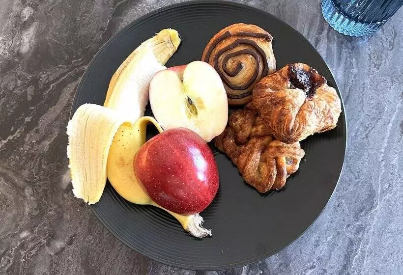 Maine Evergreen Hotel, Ascend Hotel Collection