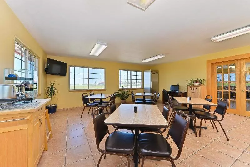 Мотель Americas Best Value Inn Kadoka