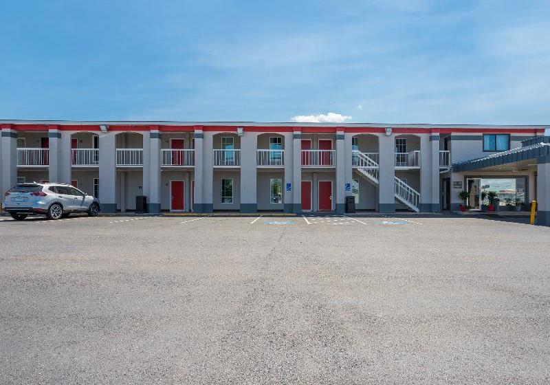 مُتل Augusta Downtown