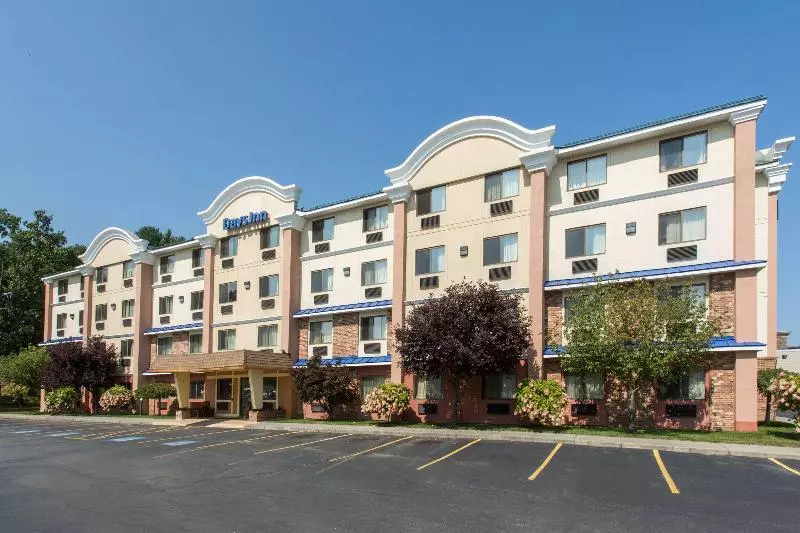 فندق على الطريق Days Inn By Wyndham Leominster/fitchburg Area