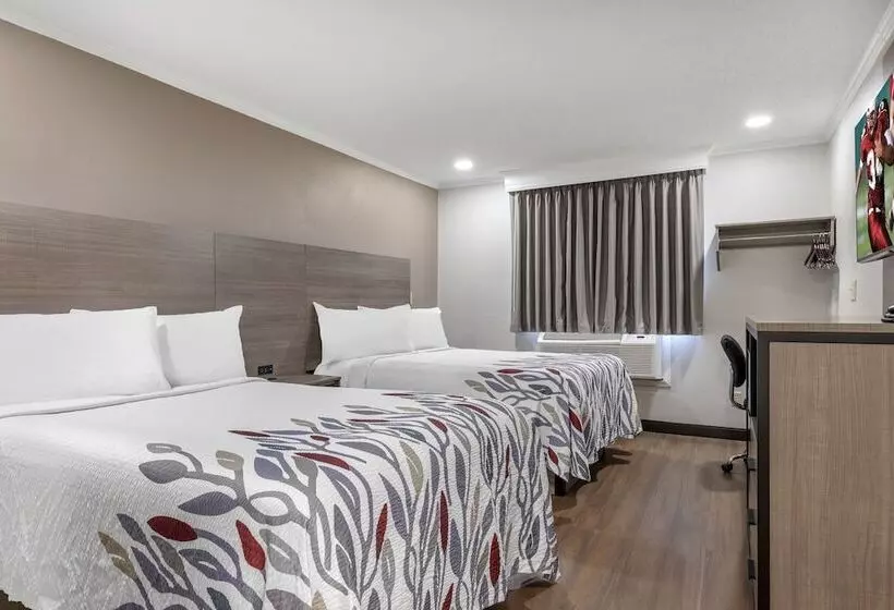 مُتل Red Roof Inn Suffolk