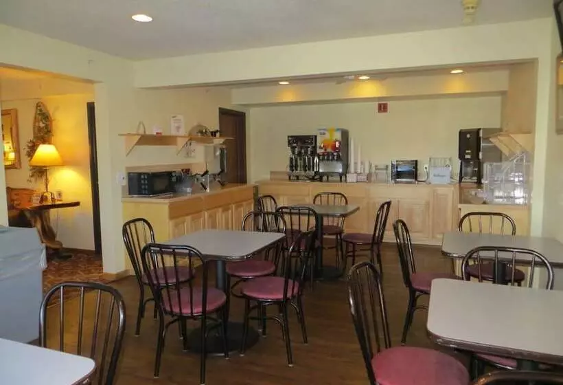 Motel Super 8 By Wyndham Bridgeview Of Mackinaw City