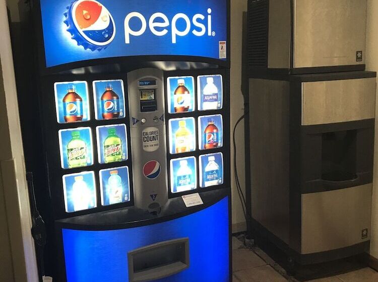 مُتل Super 8 By Wyndham Bridgeview Of Mackinaw City