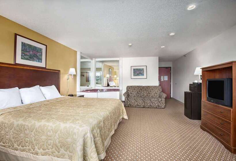 فندق على الطريق Super 8 By Wyndham Canton/livonia Area