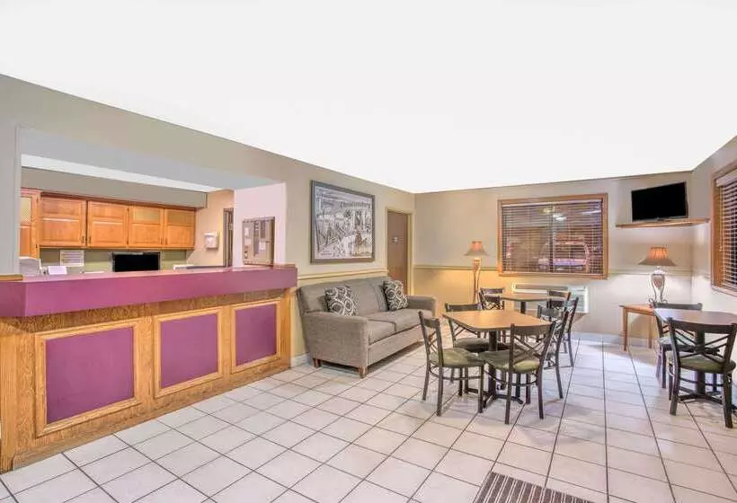 Мотель Super 8 By Wyndham Christiansburg/blacksburg Area