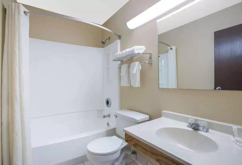 Мотель Super 8 By Wyndham Christiansburg/blacksburg Area