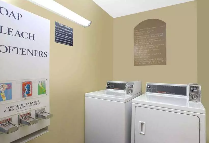 Мотель Super 8 By Wyndham Christiansburg/blacksburg Area