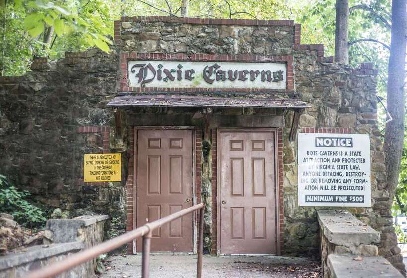 모텔 Super 8 By Wyndham Christiansburg/blacksburg Area