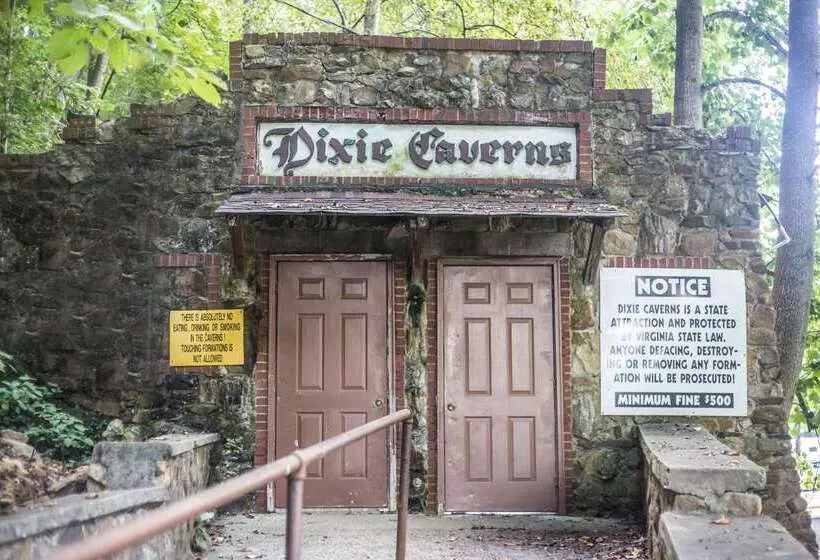 Мотель Super 8 By Wyndham Christiansburg/blacksburg Area