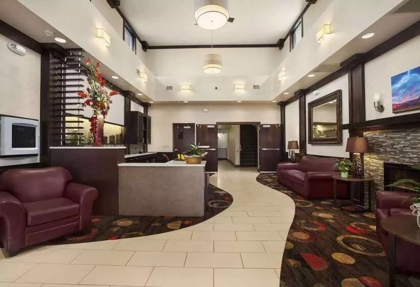 Мотель Super 8 By Wyndham Conrad