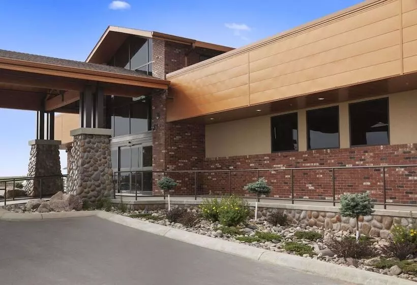 Мотель Super 8 By Wyndham Conrad