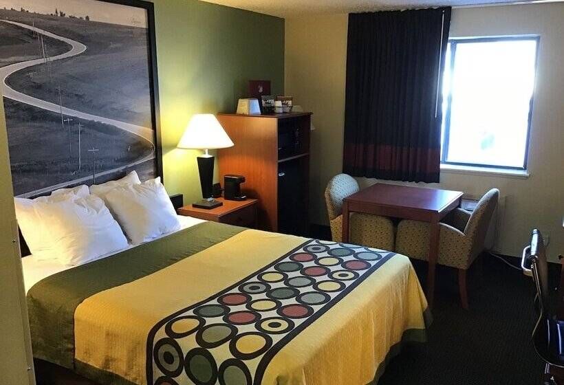 فندق على الطريق Super 8 By Wyndham Conrad