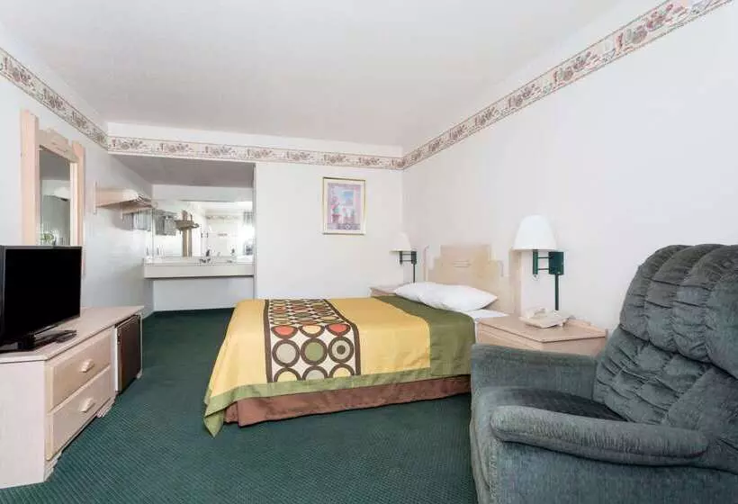 فندق على الطريق Super 8 By Wyndham Cottonwood