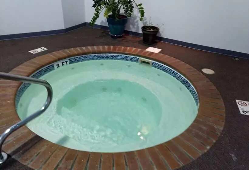 مُتل Super 8 By Wyndham Custer/crazy Horse Area