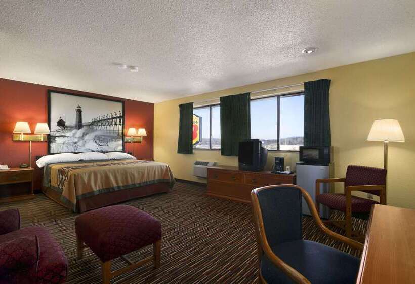 فندق على الطريق Super 8 By Wyndham Kalamazoo