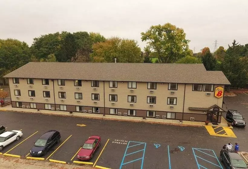 مُتل Super 8 By Wyndham Kalamazoo