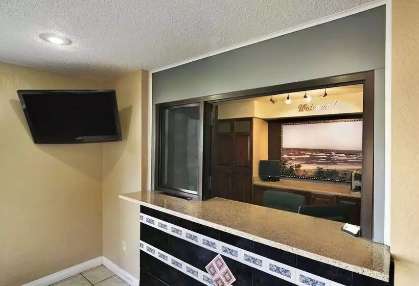 مُتل Super 8 By Wyndham Kalamazoo